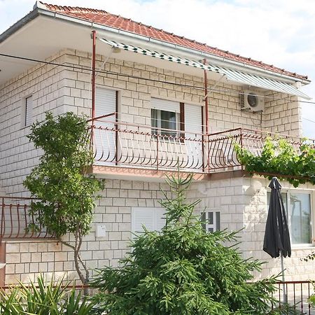 Apartment Nives Трогир Экстерьер фото