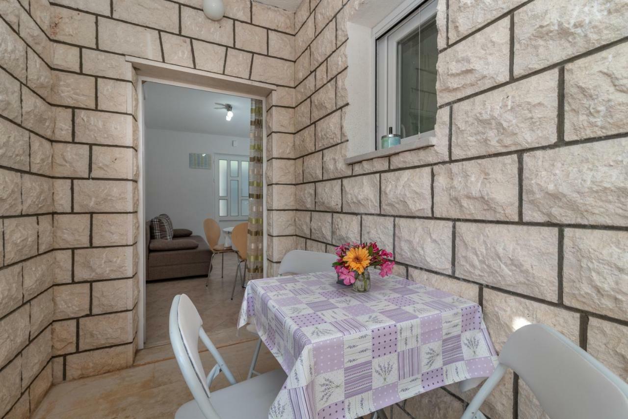 Apartment Nives Трогир Экстерьер фото