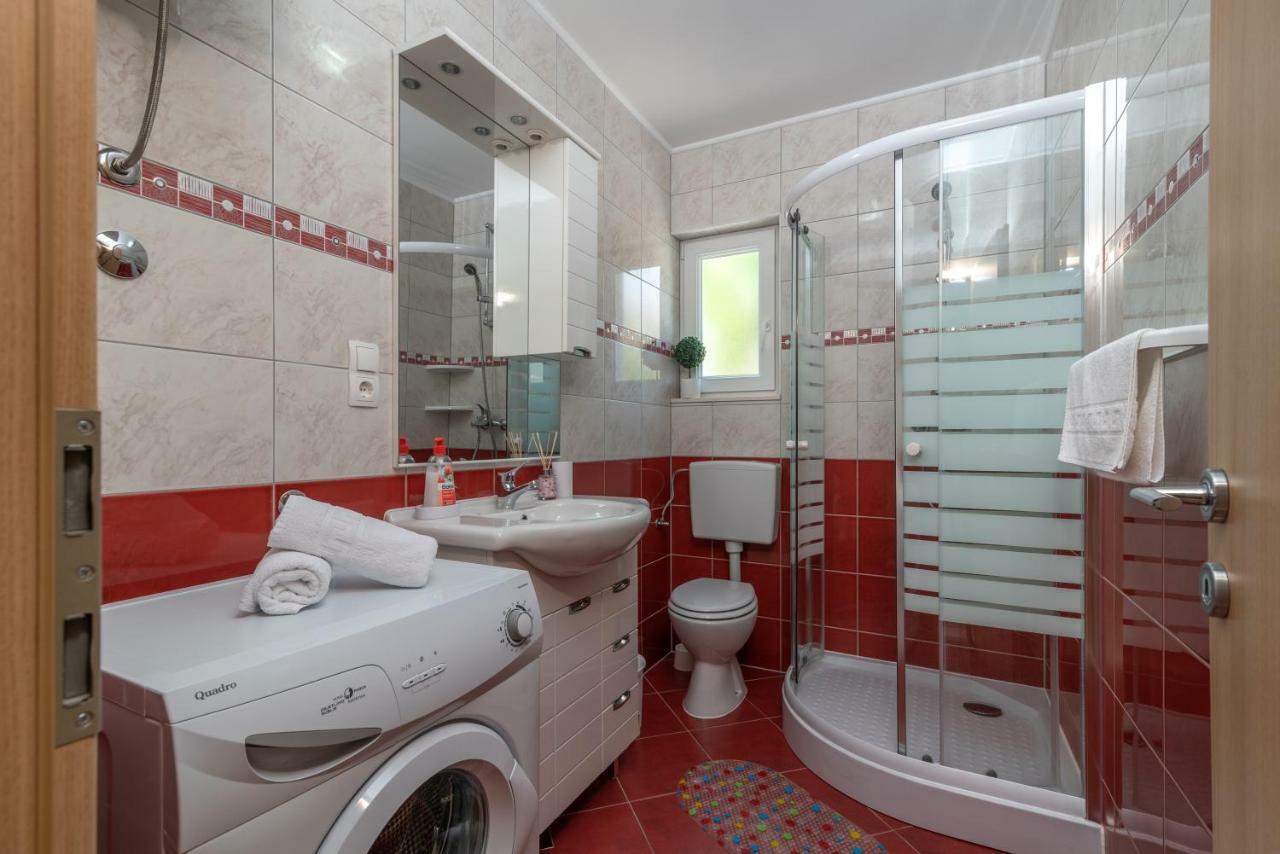 Apartment Nives Трогир Экстерьер фото