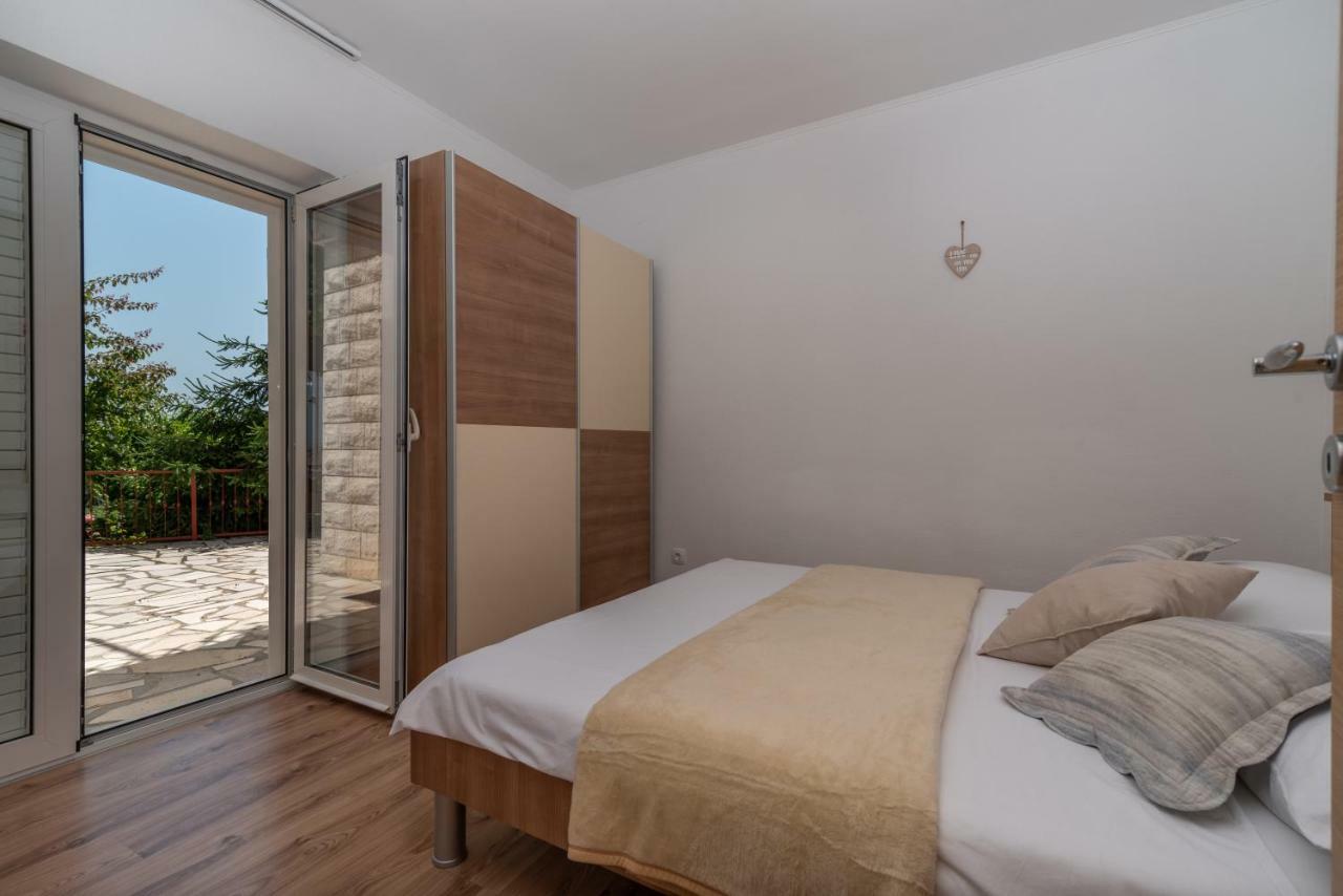 Apartment Nives Трогир Экстерьер фото