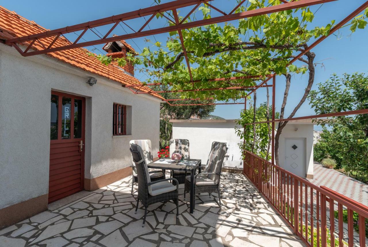 Apartment Nives Трогир Экстерьер фото