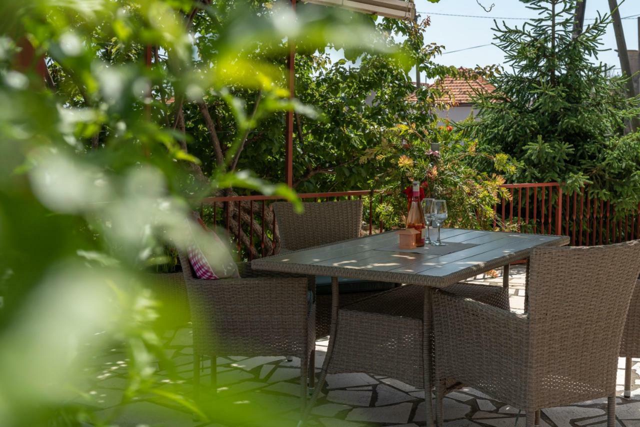 Apartment Nives Трогир Экстерьер фото