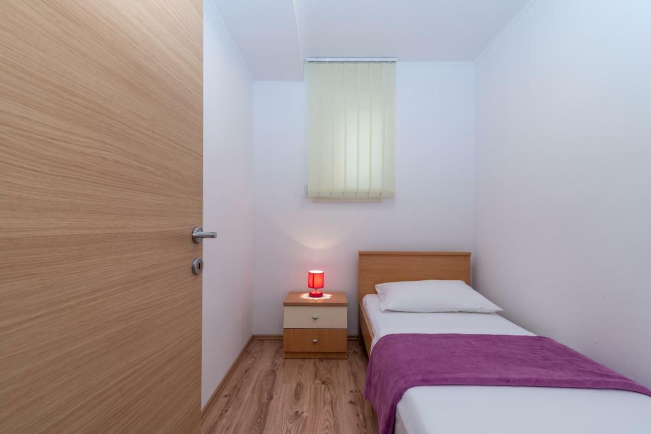 Apartment Nives Трогир Экстерьер фото