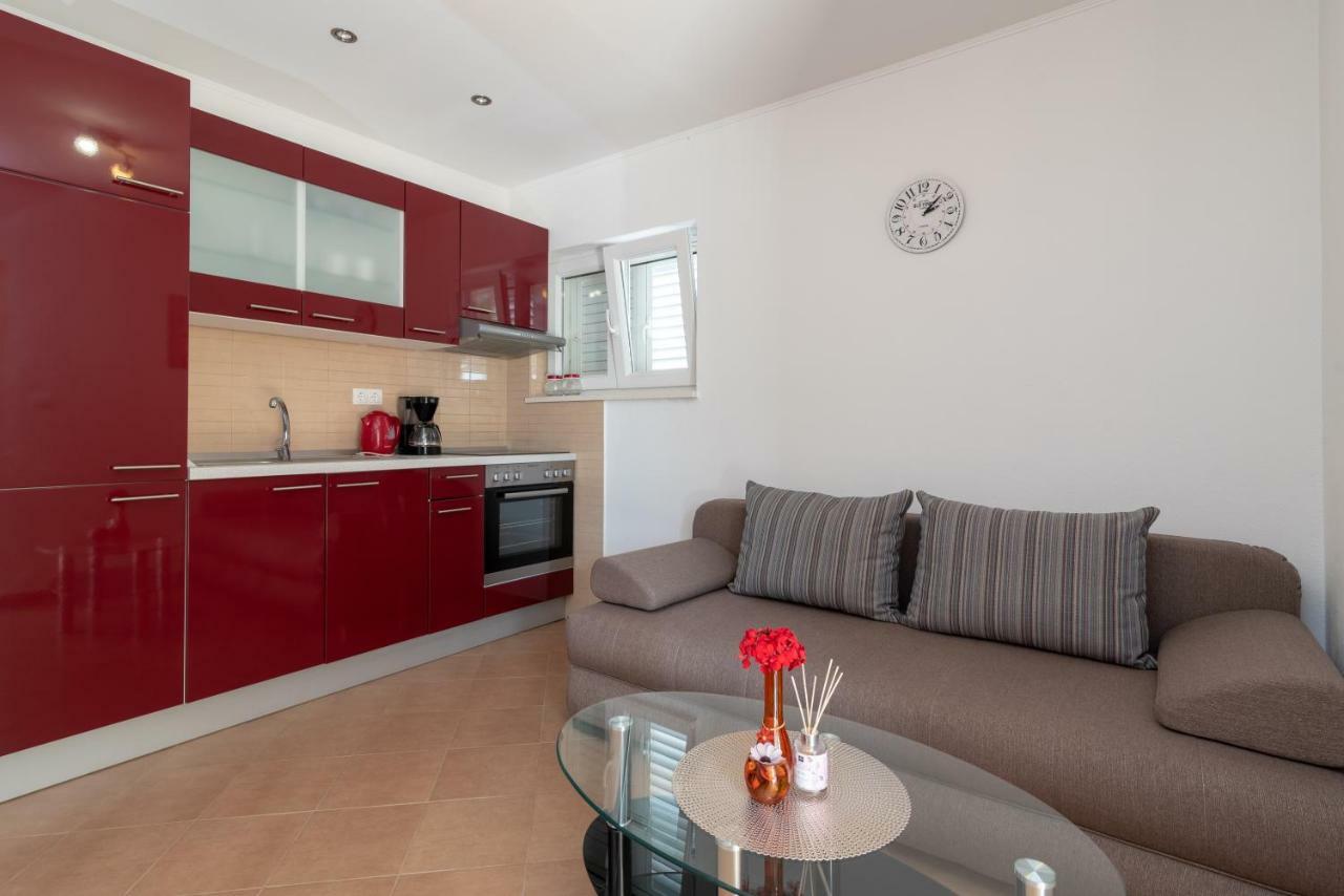 Apartment Nives Трогир Экстерьер фото