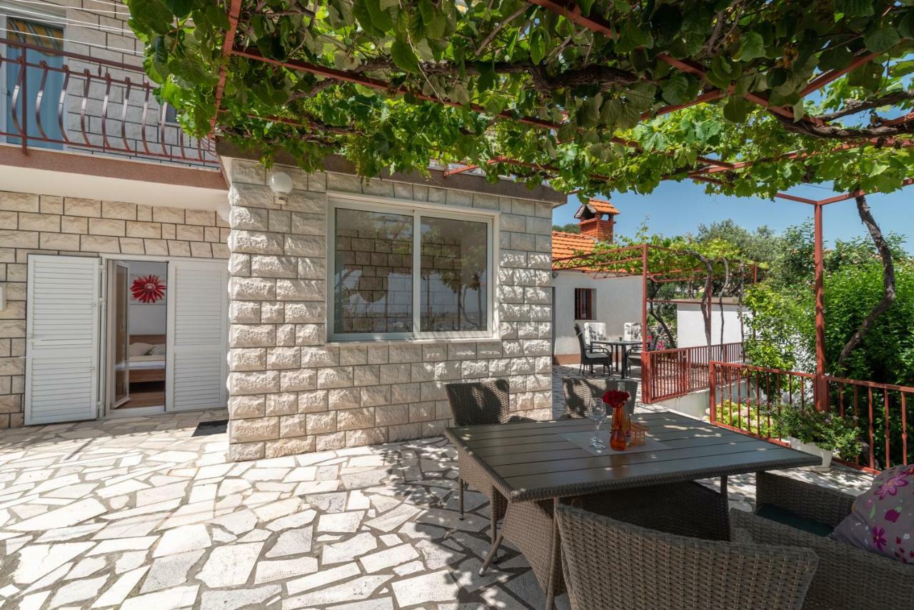 Apartment Nives Трогир Экстерьер фото